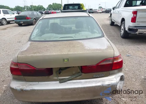 2000 Honda Accord 2.3 Se from USA, damaged, VIN 1HGCG5676YA055134